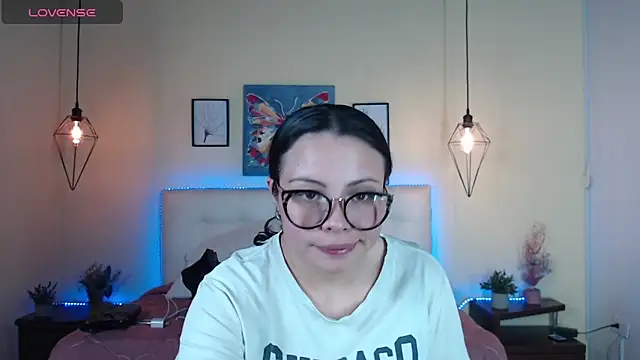 Megan 05  online show from 9, 6, 2026