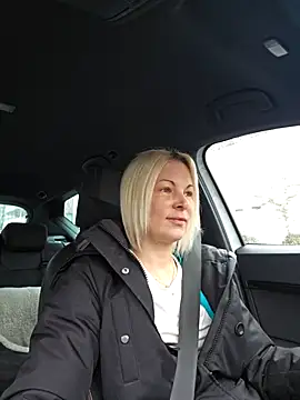 Sunny-Sin online show from 7, 2, 2026