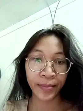 Snapshot of Minhthu44 chatting on 13, 3, 2026 Minhthu44 online show from 13, 3, 2026