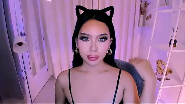 MS LUNA online show from 9, 10, 2025