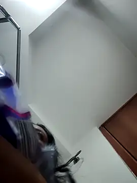 Megara 25 online show from 8, 11, 2025