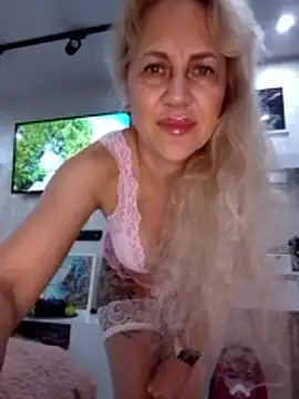 KissMiSveet online show from 26, 4, 2026