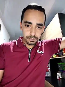 stivenlujan69 online show from 5, 10, 2025