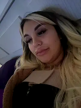 Princess-Jasmine07 online show from 21, 10, 2025