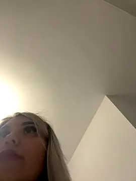 Princess-Jasmine07 online show from 31, 10, 2025