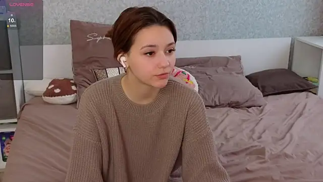 Snapshot of MiaSkyKiss chatting on 28, 5, 2026 MiaSkyKiss online show from 28, 5, 2026
