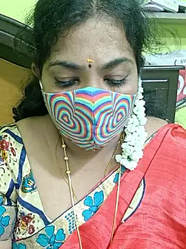Snapshot of Tamil_Mithra chatting on 18, 6, 2026 Tamil Mithra online show from 18, 6, 2026