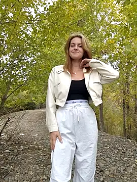 YOOUR EVAA online show from 22, 9, 2025