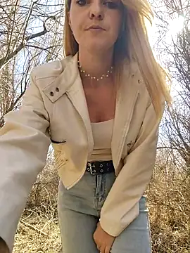 YOOUR EVAA online show from 3, 4, 2026