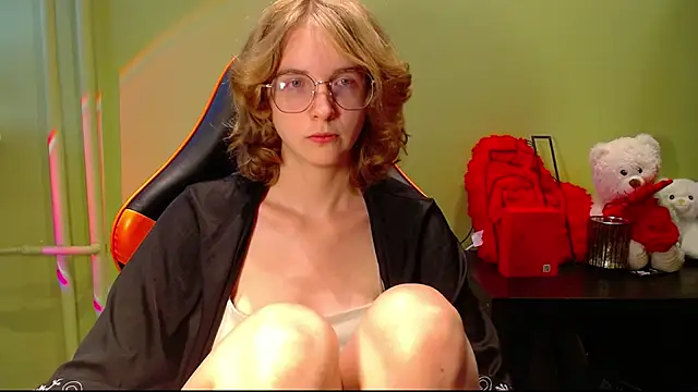 juicyPenny online show from 19, 7, 2026