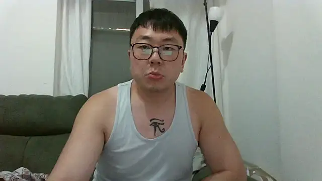 Snapshot of KaylanBMB chatting on 3, 6, 2026 KaylanBMB online show from 3, 6, 2026