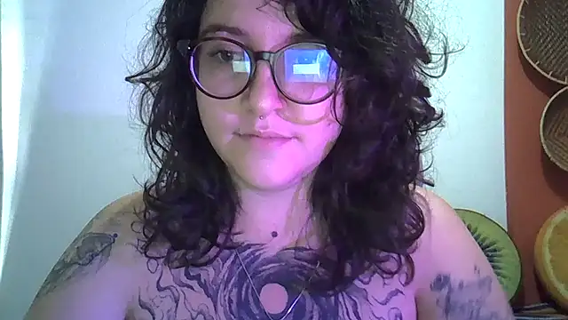 Snapshot of Blue_Liz chatting on 26, 9, 2025 Blue Liz online show from 26, 9, 2025