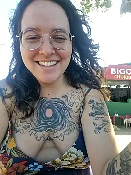 Snapshot of Blue_Liz chatting on 1, 12, 2025 Blue Liz online show from 1, 12, 2025