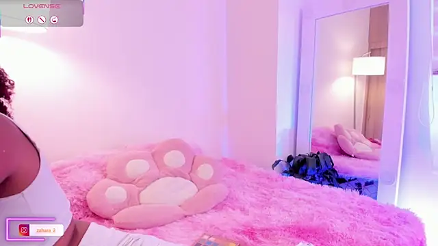 Snapshot of _Zahara_ chatting on 20, 9, 2025 Zahara online show from 20, 9, 2025