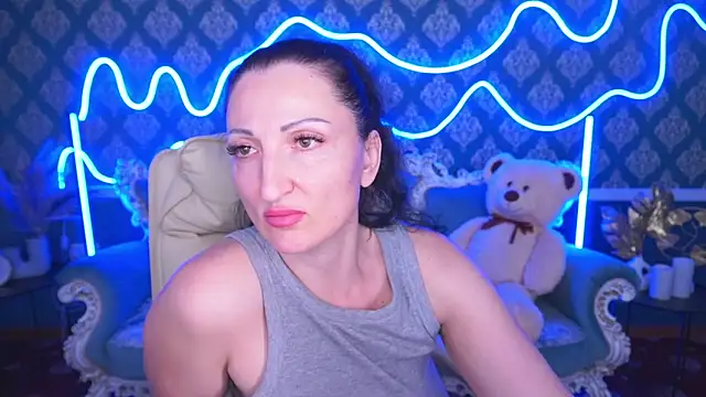 MissRossi online show from 4, 10, 2025