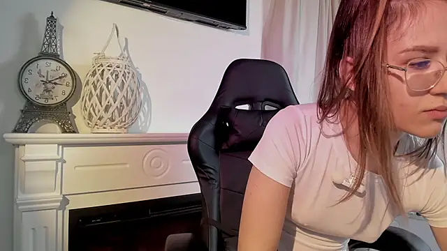 Snapshot of EvaBllake chatting on 8, 11, 2025 EvaBllake online show from 8, 11, 2025