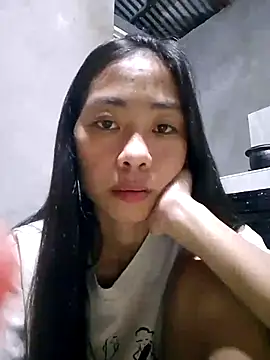 SweetMissPinay18 online show from 25, 6, 2026