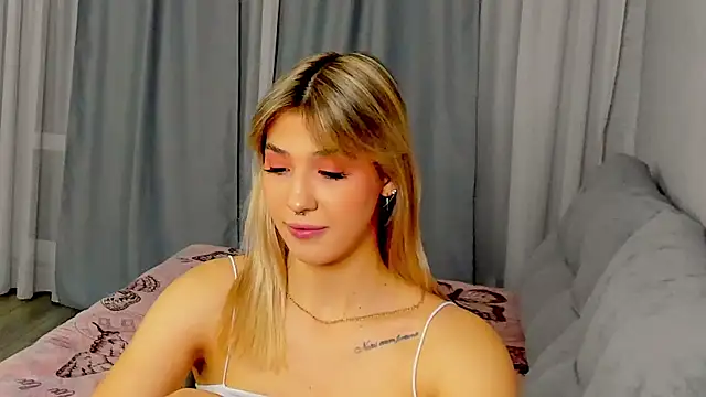 Bella svon online show from 5, 10, 2025