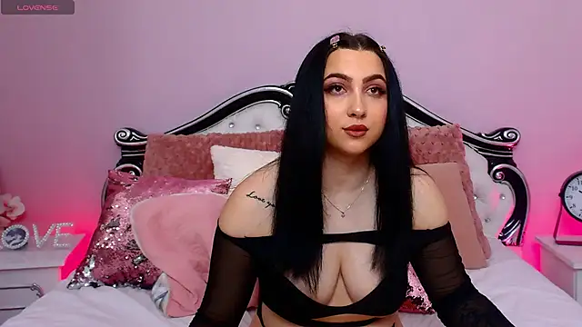 Snapshot of SweetySasha18 chatting on 25, 5, 2026 SweetySasha18 online show from 25, 5, 2026