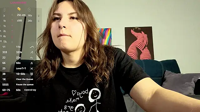 Snapshot of TrixiBell chatting on 18, 5, 2026 TrixiBell online show from 18, 5, 2026