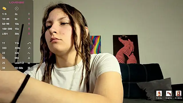 Snapshot of TrixiBell chatting on 30, 5, 2026 TrixiBell online show from 30, 5, 2026