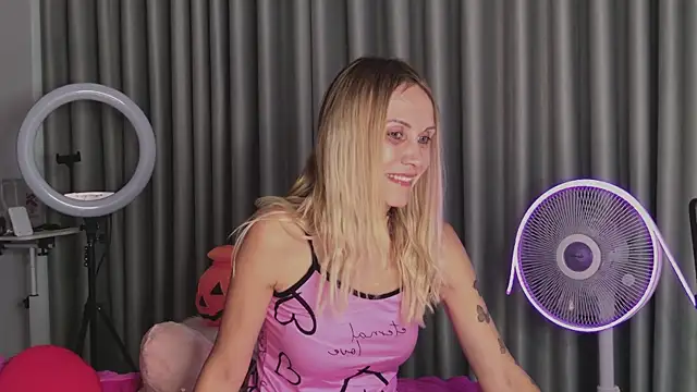 goddess kate   online show from 28, 10, 2025