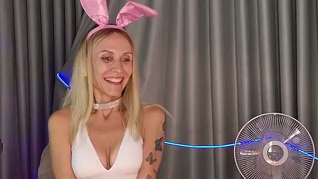 goddess kate   online show from 31, 10, 2025