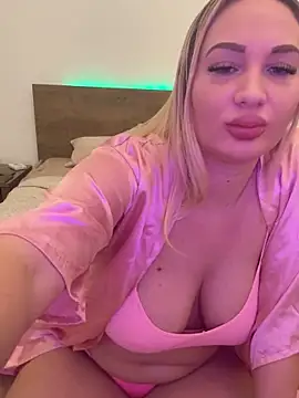 Snapshot of NellyExtraa chatting on 6, 11, 2025 NellyExtraa online show from 6, 11, 2025