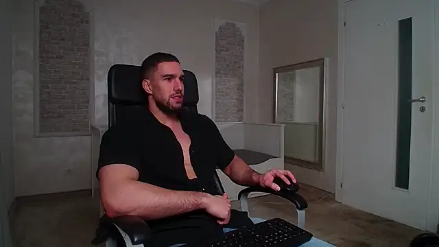 IvanHydee online show from 3, 12, 2025