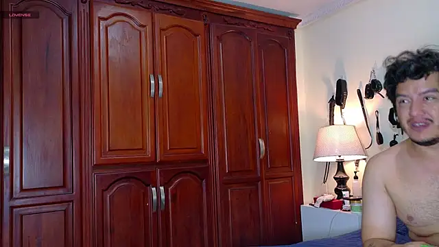 RoxyandAron2 online show from 19, 4, 2026