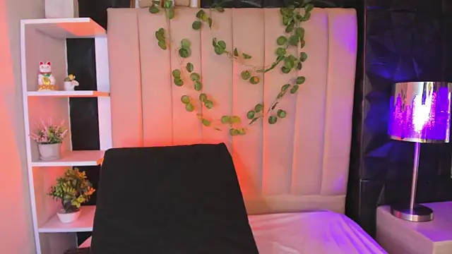 Snapshot of Bonnali_lune chatting on 21, 11, 2025 Bonnali lune online show from 21, 11, 2025