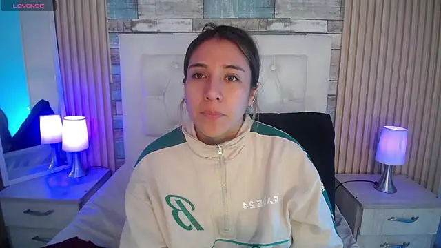 Bonnali lune online show from 27, 4, 2026