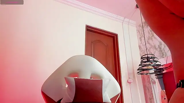 Snapshot of Sheilly_brown chatting on 13, 11, 2025 Sheilly brown online show from 13, 11, 2025