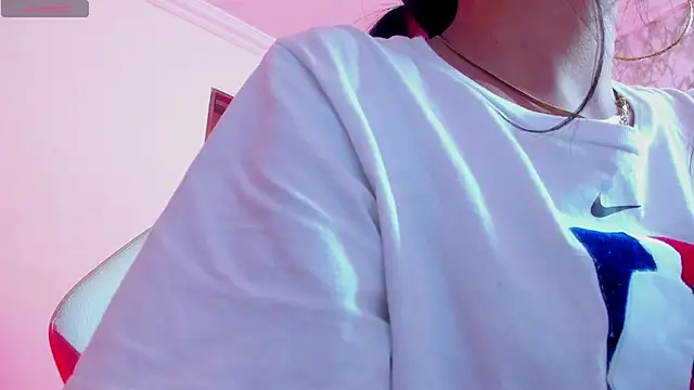 Snapshot of Sheilly_brown chatting on 21, 12, 2025 Sheilly brown online show from 21, 12, 2025