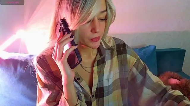 Snapshot of thief_of_hearts chatting on 10, 9, 2025 thief of hearts online show from 10, 9, 2025