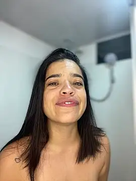 JuanitaMore01 online show from 13, 1, 2026