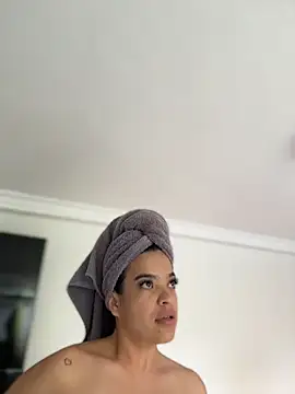 JuanitaMore01 online show from 2, 7, 2026
