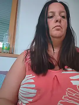 LaReginaNera online show from 3, 6, 2026