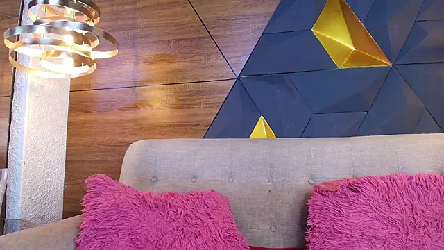 Snapshot of ly_lulu chatting on 8, 6, 2026 ly lulu online show from 8, 6, 2026