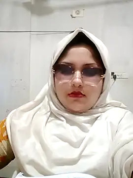 Snapshot of Nusrat-N chatting on 25, 5, 2026 Nusrat-N online show from 25, 5, 2026