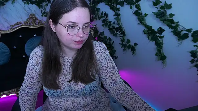 SophieDreamss online show from 8, 10, 2025