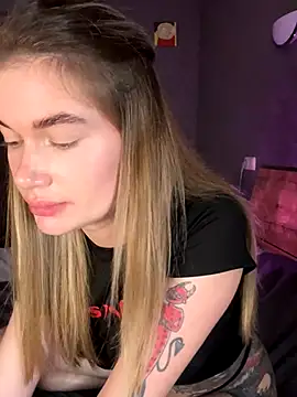 Snapshot of TechnooBabyy chatting on 20, 10, 2025 TechnooBabyy online show from 20, 10, 2025