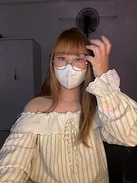 Meowyeuk6 online show from 10, 3, 2026