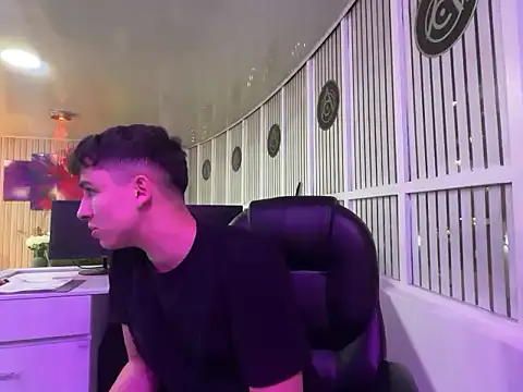 AdrianRinaldi online show from 11, 6, 2026