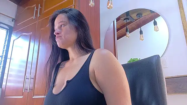 Snapshot of Jennifer_Vega1 chatting on 6, 5, 2026 Jennifer Vega1 online show from 6, 5, 2026