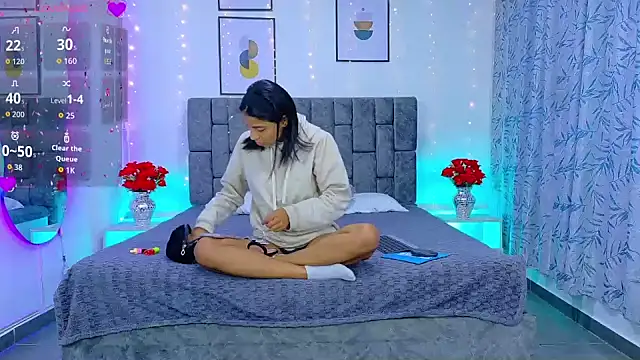 Soffia Konig  online show from 23, 4, 2026