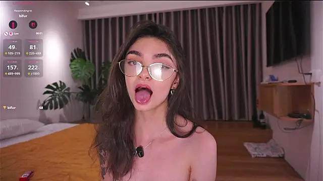 Morena Dolce online show from 13, 2, 2026