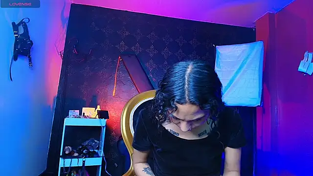 Sweettpleasure online show from 23, 11, 2025