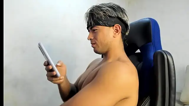 Snapshot of Bellion_grant chatting on 12, 10, 2025 Bellion grant online show from 12, 10, 2025