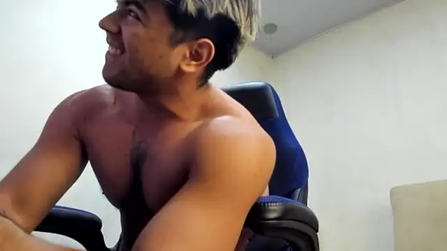 Snapshot of Bellion_grant chatting on 12, 11, 2025 Bellion grant online show from 12, 11, 2025